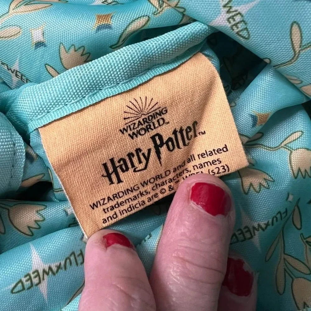 Wizarding World Harry Potter Herbology Tote Preowned Slight DAMAGE Apx 14